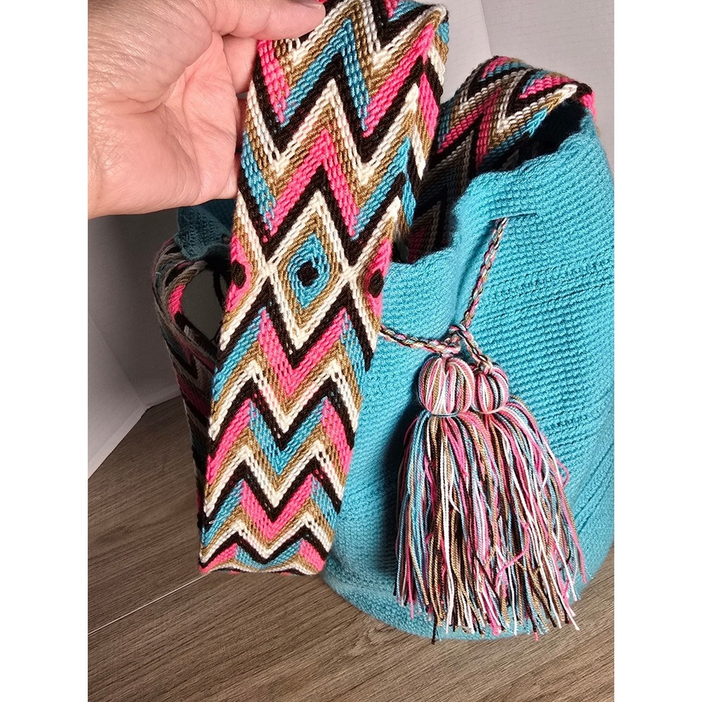 Handwoven Boho Mochila Bag | Wayuu-Style Woven Crossbody Bucket hippie tribal - Picture 6 of 10